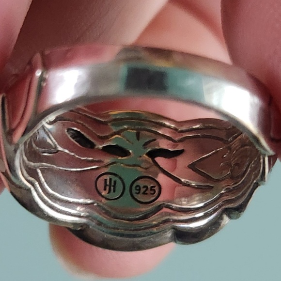 John Hardy Silver and Black Ring - Picture 5 of 16